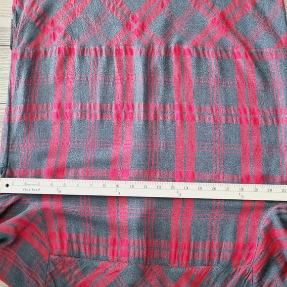 CABI Cunningham Blouse L Red Gray Plaid Popover Hi-Low 1/4 Button-Front Shirt - Picture 6 of 8